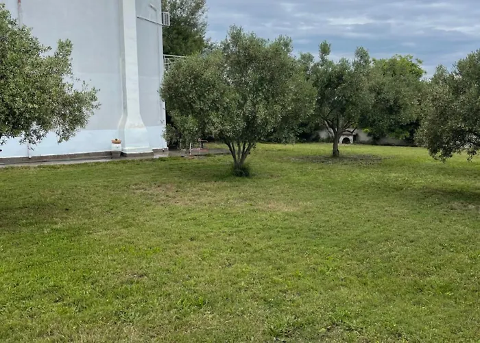 Modern House Hétvégi ház *