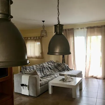 Modern House منزل ريفي